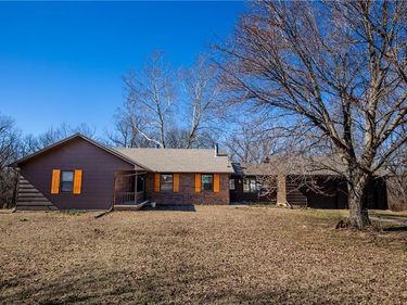 101 Cedar Street, Pleasanton, KS 66075