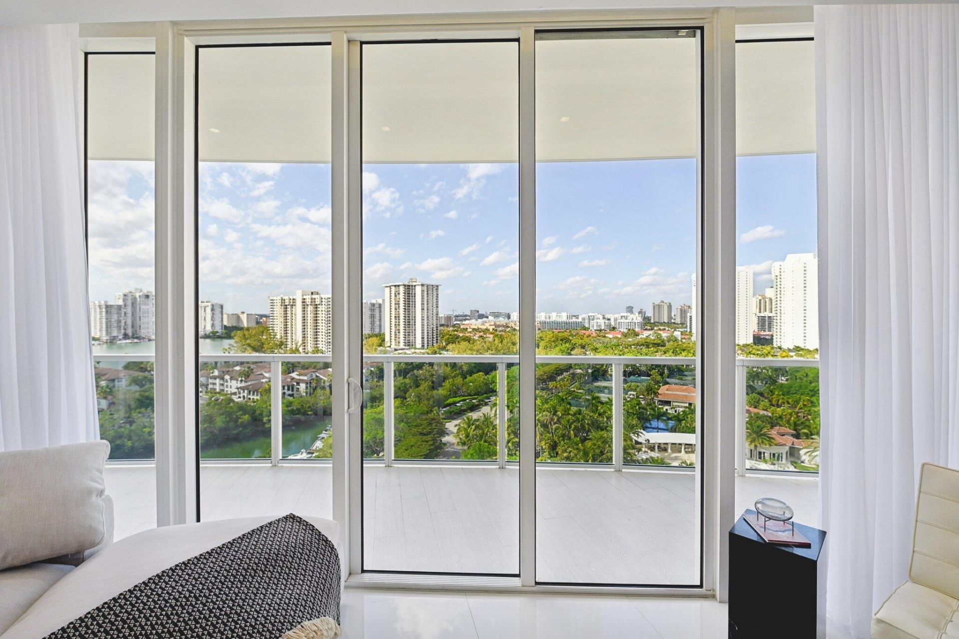 4100 Island Boulevard Boulevard, Unit 1204, Aventura, FL 33160 Photo