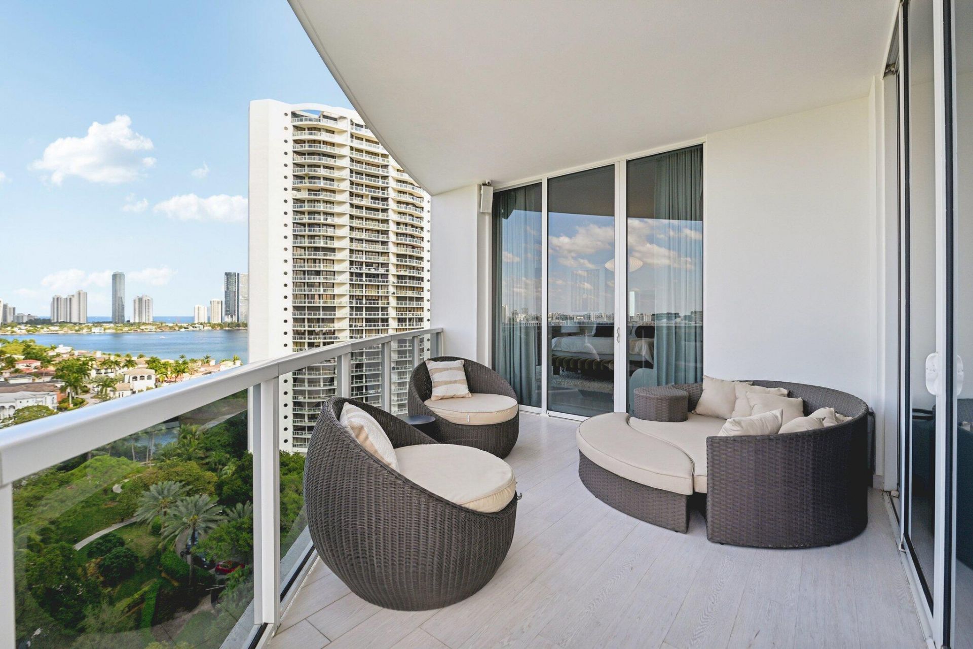 4100 Island Boulevard, Unit 1204, Aventura, FL 33160 Photo