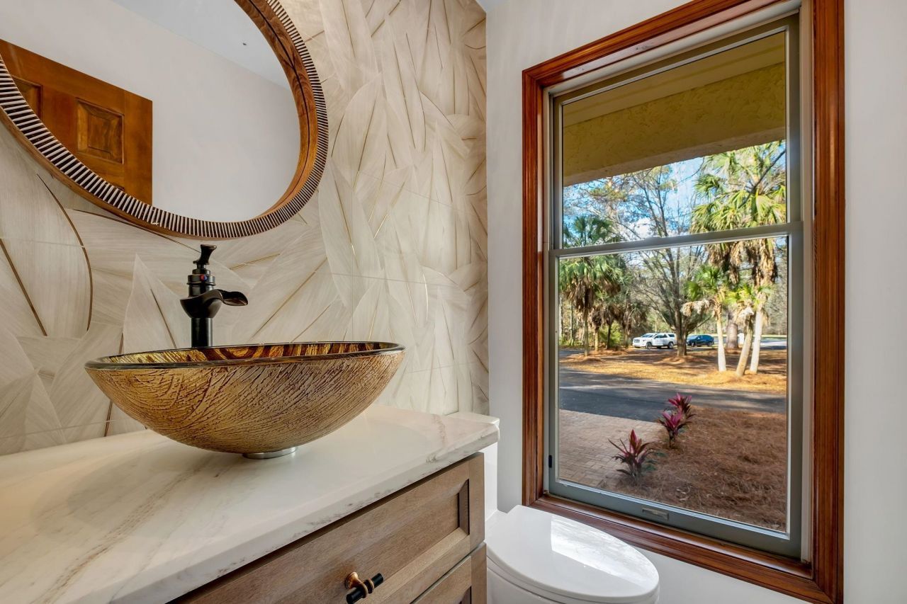 6375 Thomasville Road, Tallahassee, FL 32312 Photo