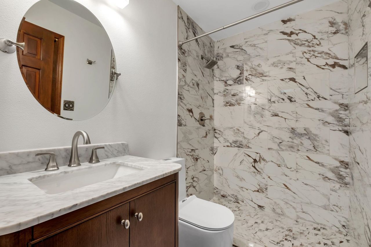 6375 Thomasville Road, Tallahassee, FL 32312 Photo