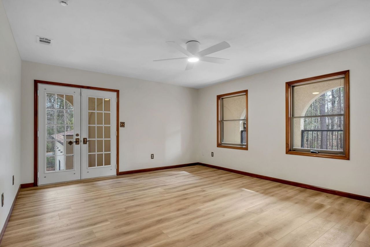 6375 Thomasville Road, Tallahassee, FL 32312 Photo