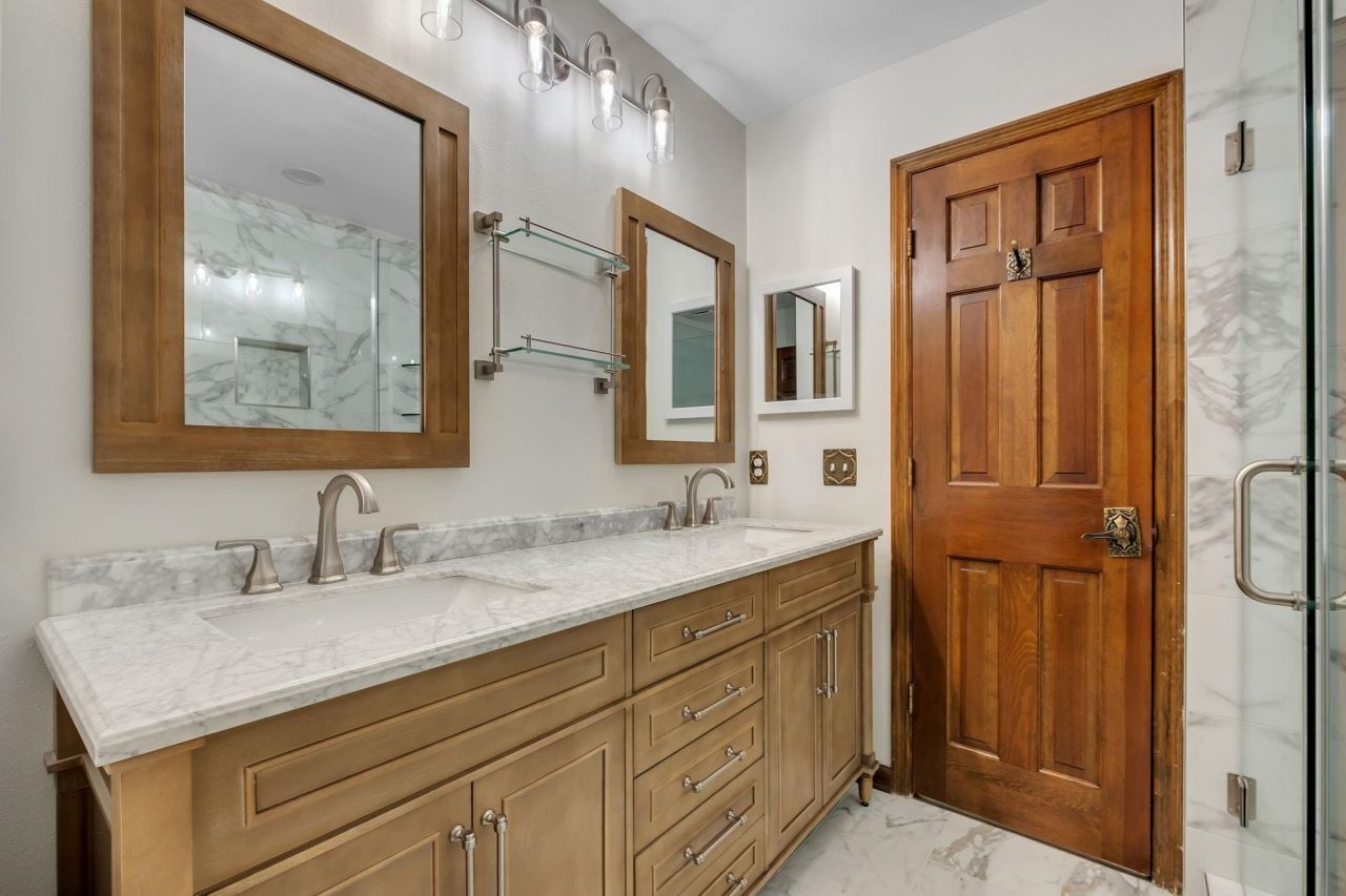 6375 Thomasville Road, Tallahassee, FL 32312 Photo