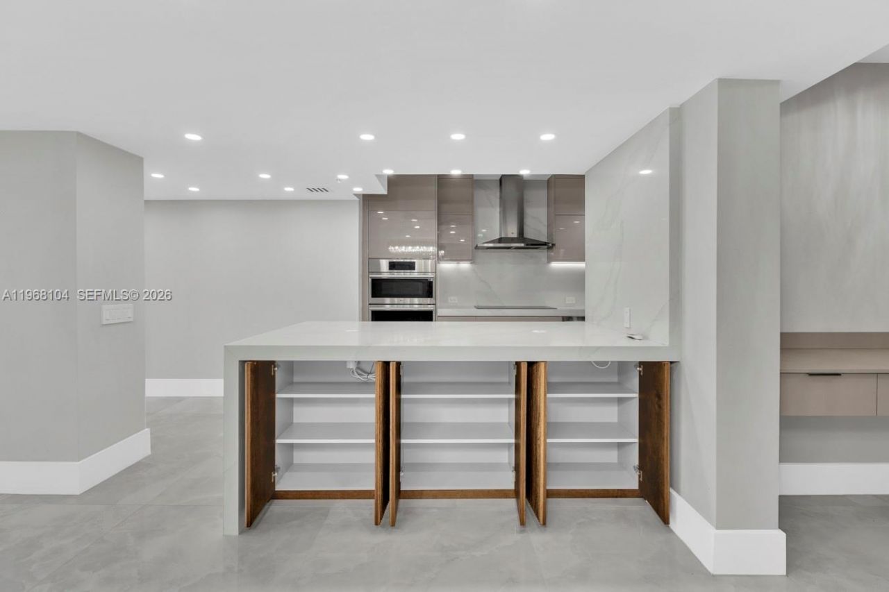 2051 SE 3rd St, Unit 406, Deerfield Beach, FL 33441 Photo