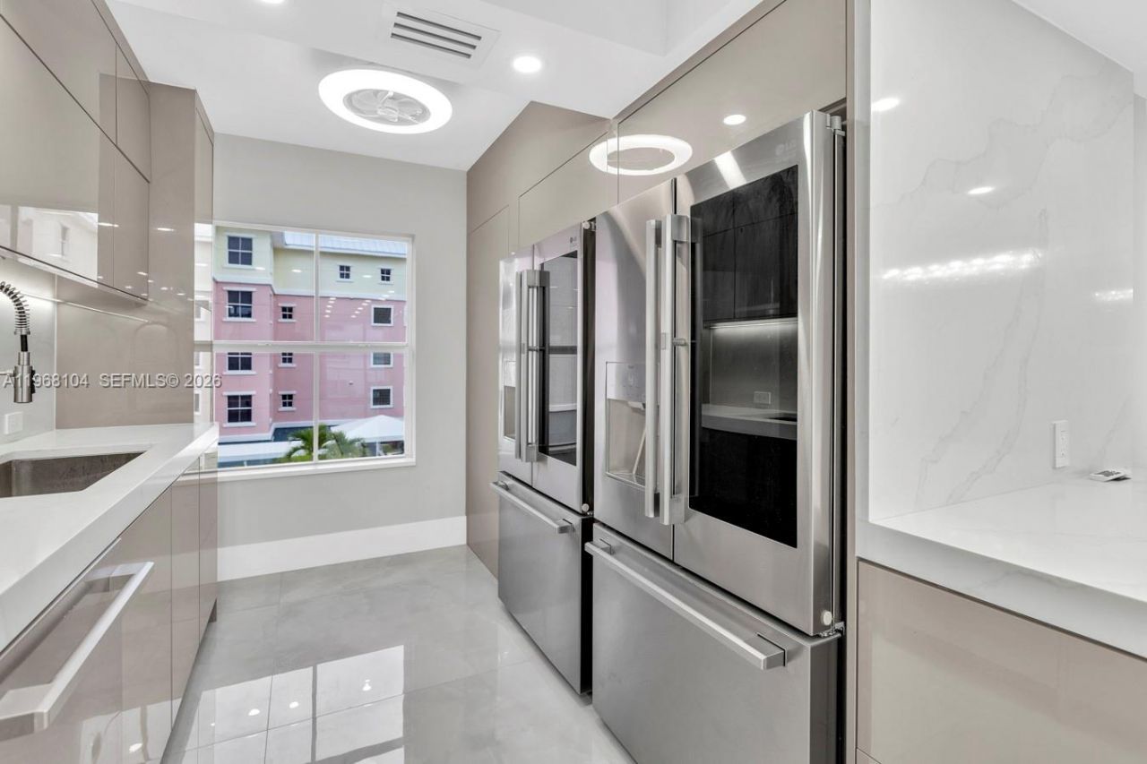 2051 SE 3rd St, Unit 406, Deerfield Beach, FL 33441 Photo