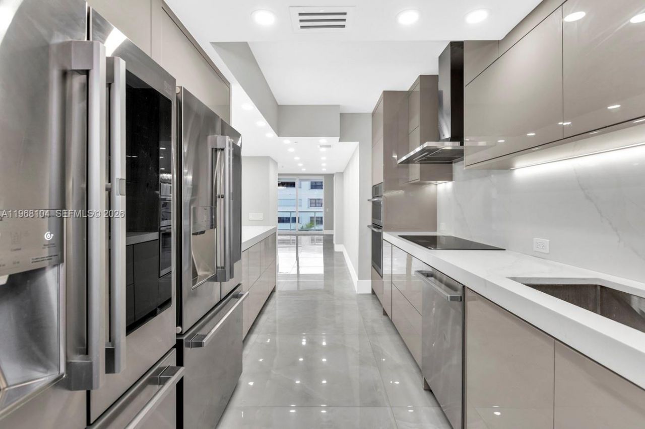 2051 SE 3rd St, Unit 406, Deerfield Beach, FL 33441 Photo