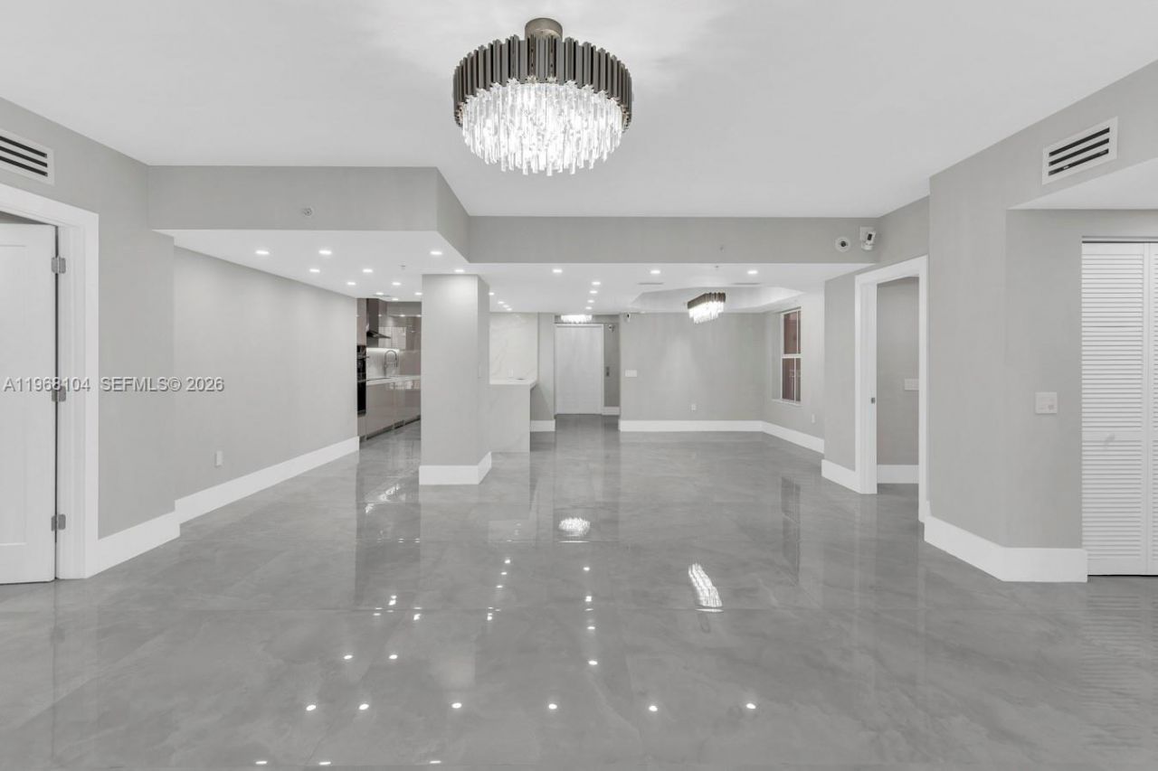 2051 SE 3rd St, Unit 406, Deerfield Beach, FL 33441 Photo