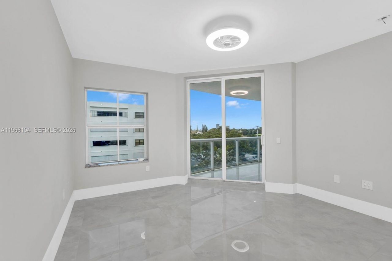 2051 SE 3rd St, Unit 406, Deerfield Beach, FL 33441 Photo