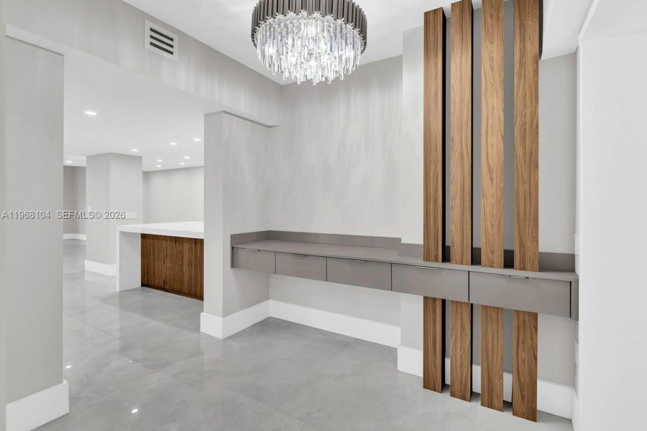 2051 SE 3rd St, Unit 406, Deerfield Beach, FL 33441 Photo