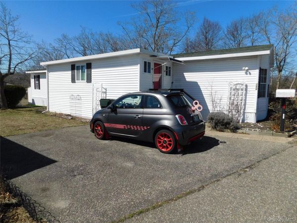 Unit 126, Calverton, NY 11933