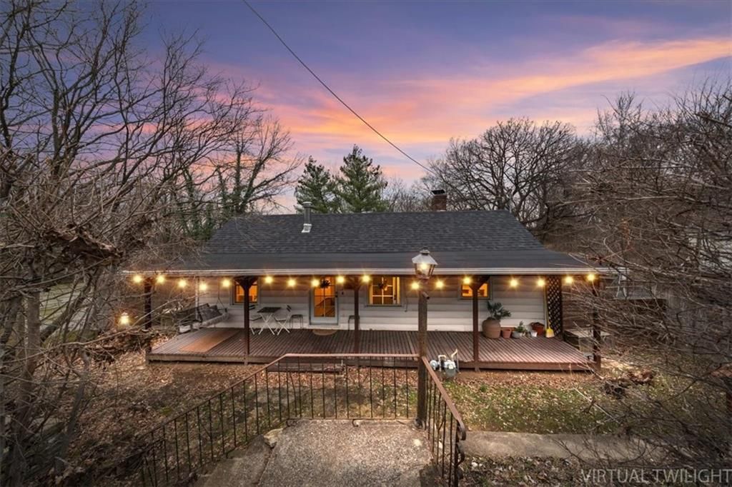 1348 Main Street, Parkville, MO 64152 Main Photo