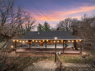 1348 Main Street, Parkville, MO 64152