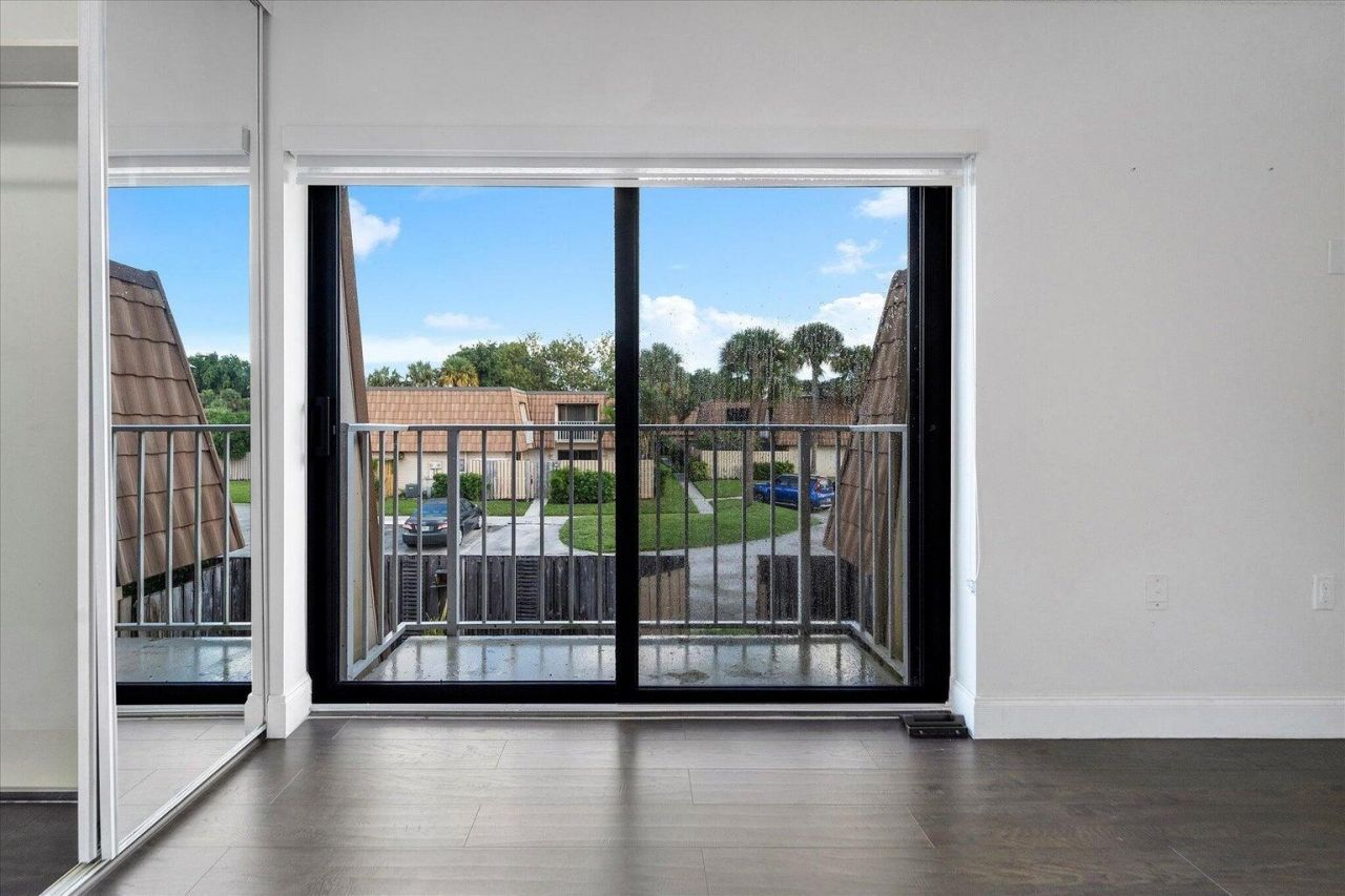 557 Green Springs Place, West Palm Beach, FL 33409 Photo