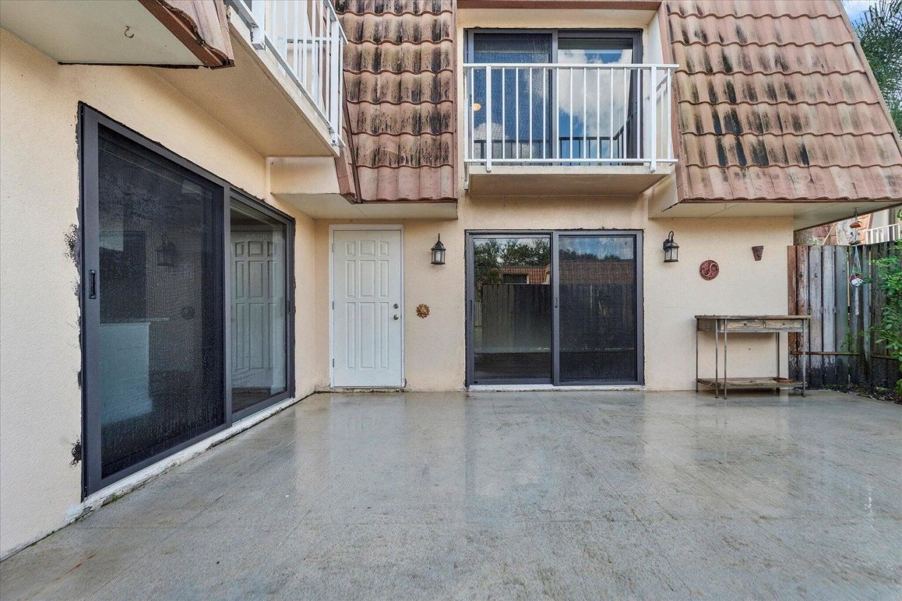 557 Green Springs Place, West Palm Beach, FL 33409 Photo