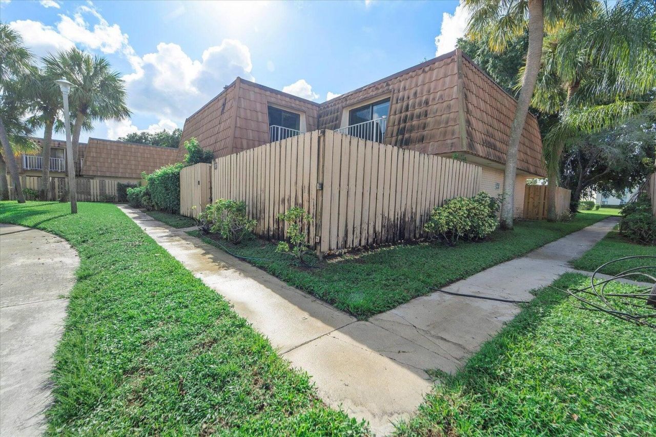 557 Green Springs Place, West Palm Beach, FL 33409 Photo