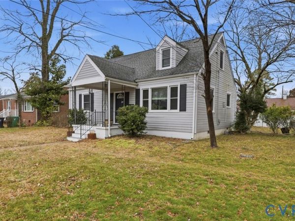 200 Moore Avenue, Colonial Heights, VA 23834