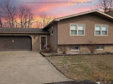 18 James Court, Parkersburg, WV 26105