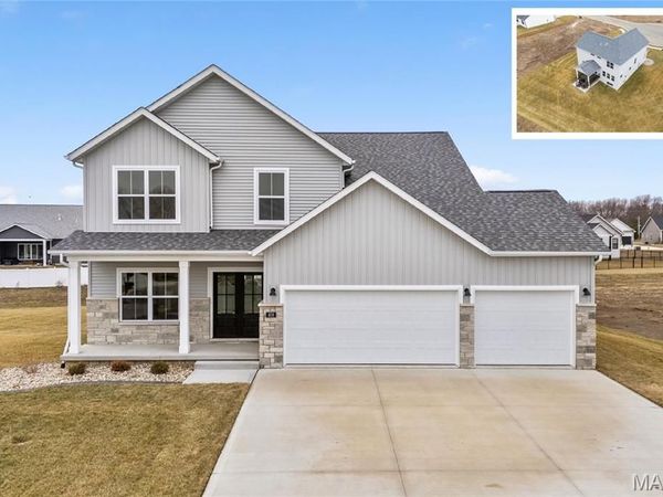 809 Golden Bell Lane, O'Fallon, IL 62269