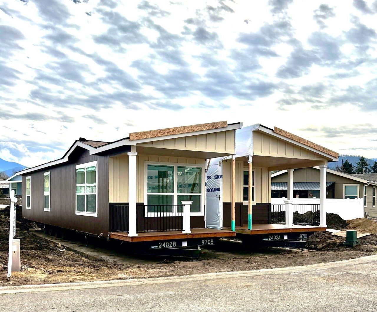 4601 S Pacific Highway, Unit 8, Phoenix, OR 97535 Main Photo