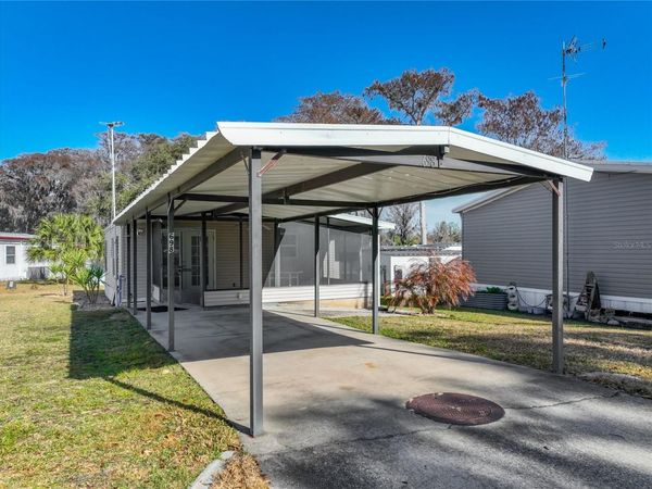 698 CINDI AVENUE, LEESBURG, FL 34788