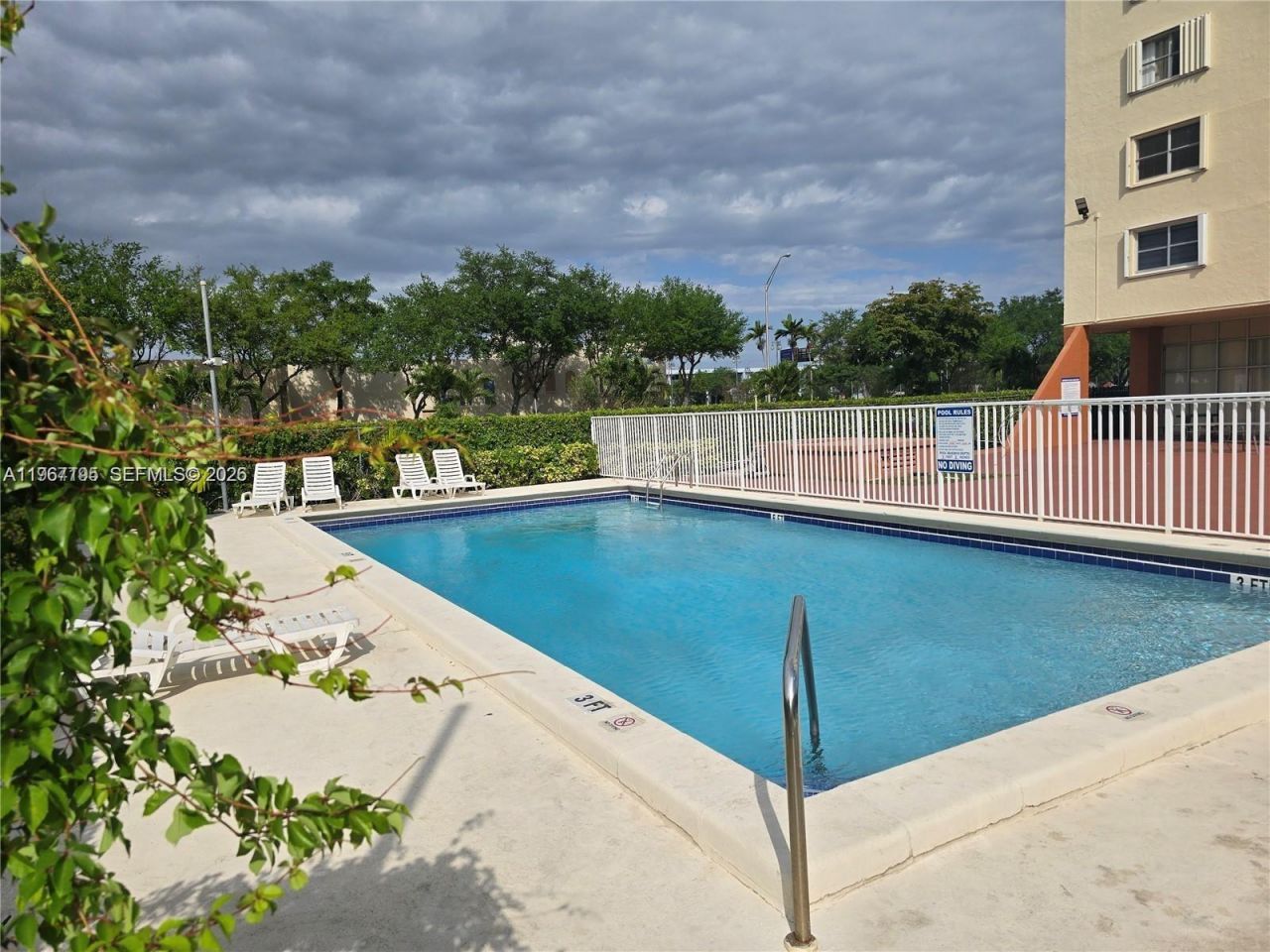 4675 W 18th Ct , Unit 1101, Hialeah, FL 33012 Photo