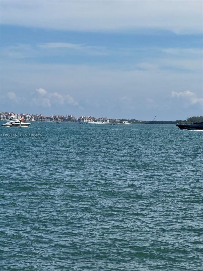 1300 Brickell Bay Dr , Unit 2412, Miami, FL 33131 Photo