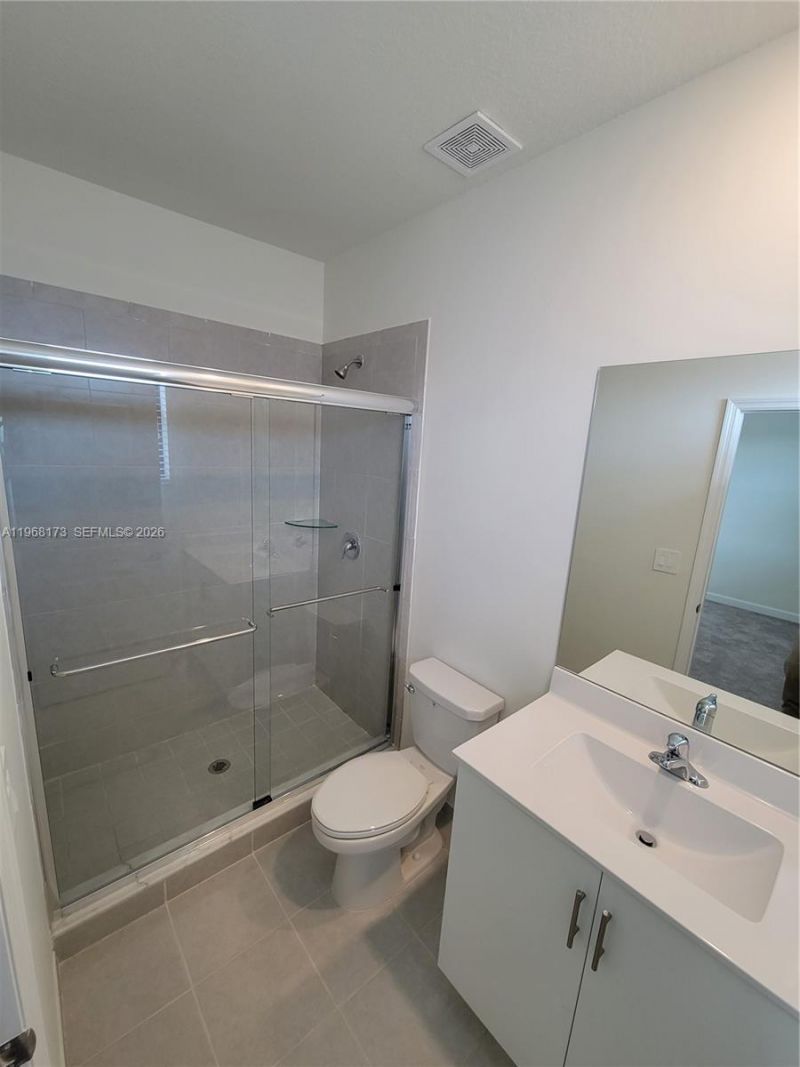 11404 W 33rd Ct, Unit 11404, Hialeah, FL 33018 Photo