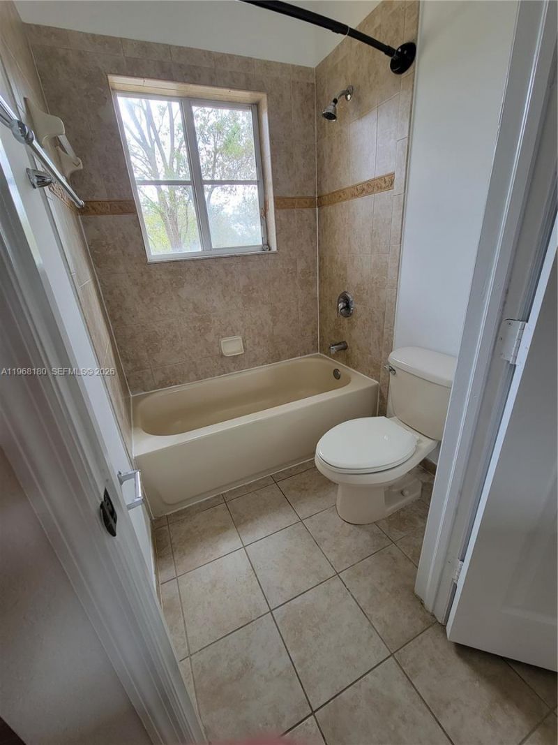 8938 SW 19th St, Unit 904, Miramar, FL 33025 Photo