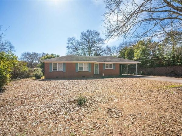 119 Woodlawn Avenue, Warner Robins, GA 31093