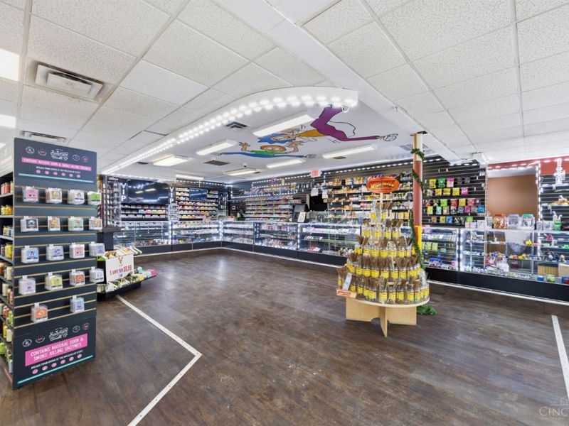 9124 Plainfield Road, Blue Ash, OH 45236 Photo 14