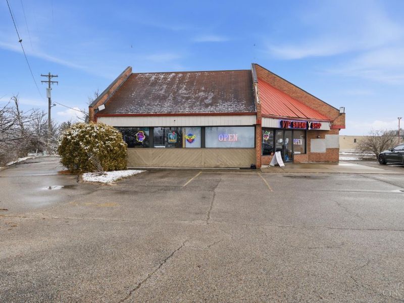 9124 Plainfield Road, Blue Ash, OH 45236 Photo 3