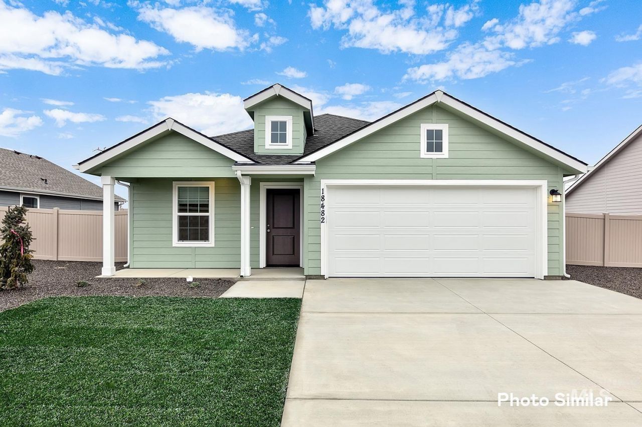 18350 N Sparkleberry Ave, Nampa, ID 83687 Main Photo