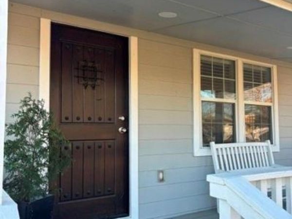 2611 Peninsula Drive, Grapevine, TX 76051