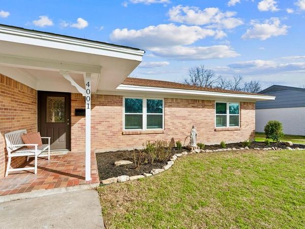 4001 Willow Bend Road, Benbrook, TX 76116