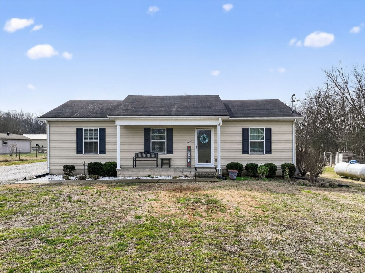 324 Deer Point Rd, Unionville, TN 37180 Main Photo