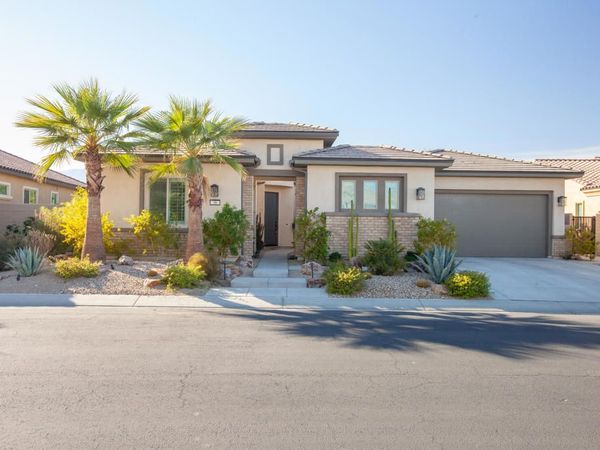 38 Burgundy, Rancho Mirage, CA 92270