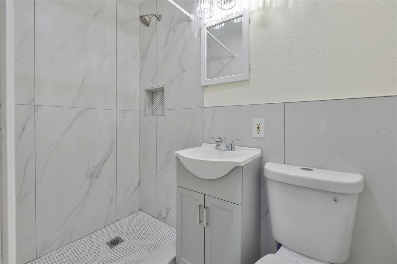 72 Lake Shore Drive, Palm Harbor, FL 34684 Photo