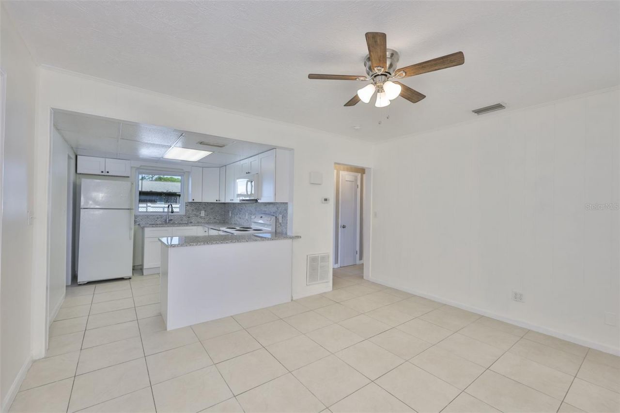 72 Lake Shore Drive, Palm Harbor, FL 34684 Photo