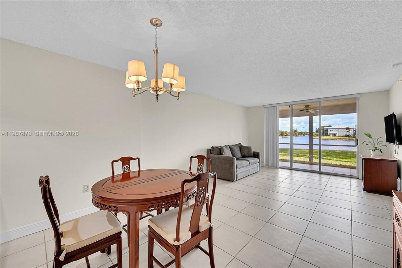 9575 Weldon Cir, Unit C113, Tamarac, FL 33321 Photo