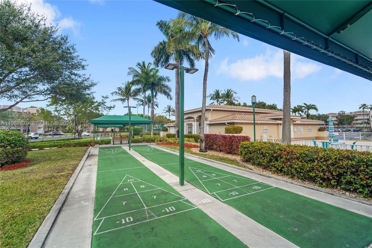 9575 Weldon Cir, Unit C113, Tamarac, FL 33321 Photo