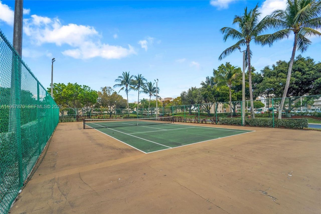 9575 Weldon Cir, Unit C113, Tamarac, FL 33321 Photo