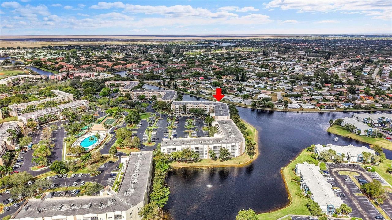 9575 Weldon Cir, Unit C113, Tamarac, FL 33321 Photo