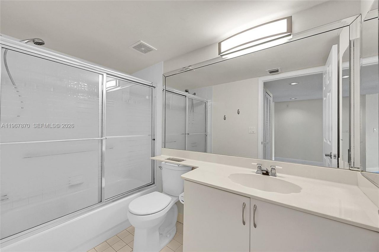 9575 Weldon Cir, Unit C113, Tamarac, FL 33321 Photo