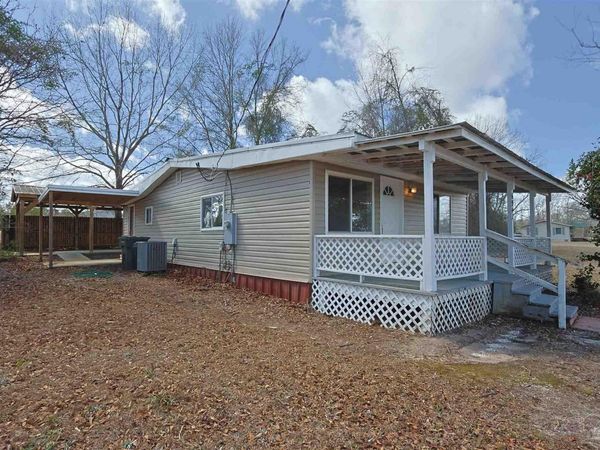 6941 Camp Henderson Rd, Jay, FL 32565