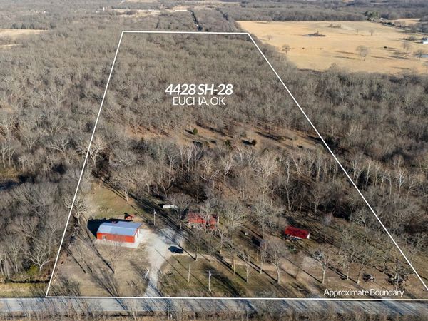 4480 State Highway 28 , Eucha, OK 74342