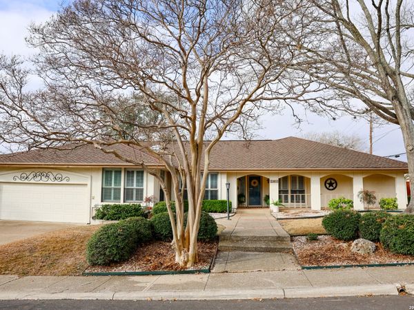 8815 Spanish Moss, Windcrest, TX 78239