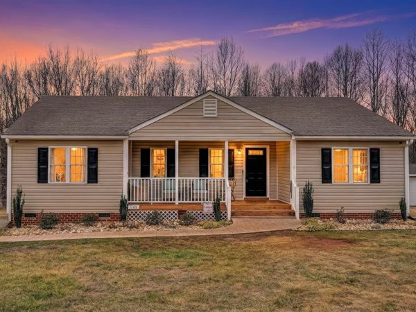 1188 AIRPORT RD, Moneta, VA 24121