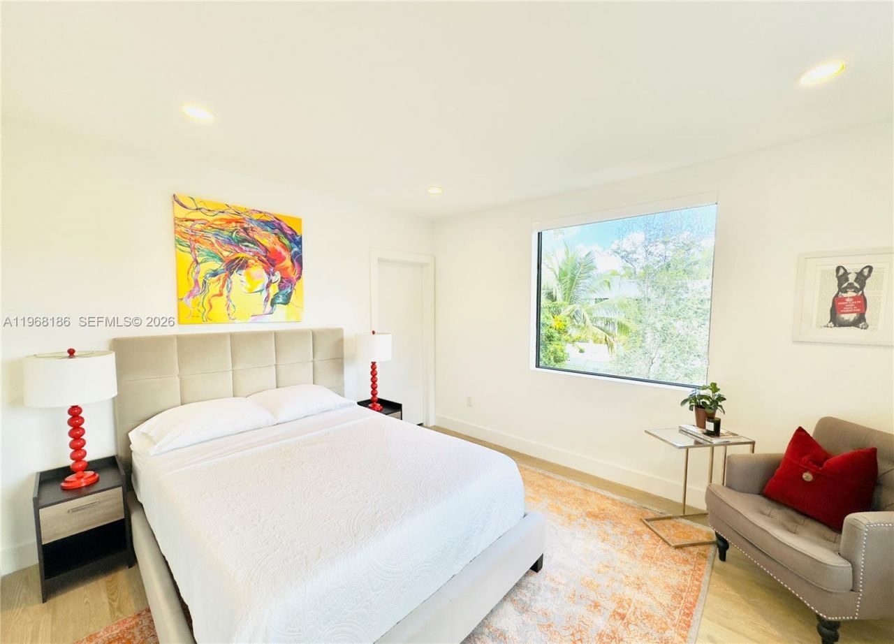 2550 Overbrook St, Miami, FL 33133 Photo