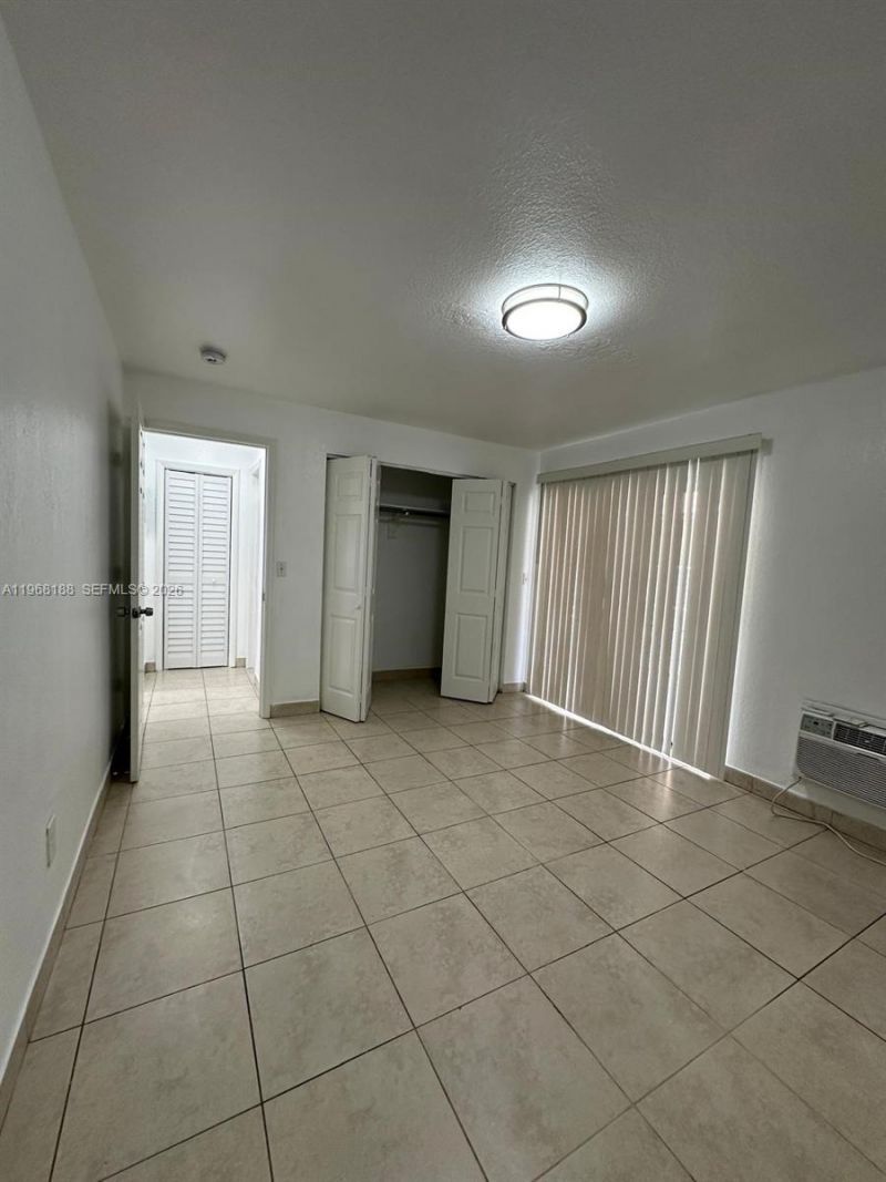 16120 NE 19th Pl , Unit 3, North Miami Beach, FL 33162 Photo