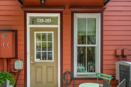 728 S Shelmore Boulevard photo 4